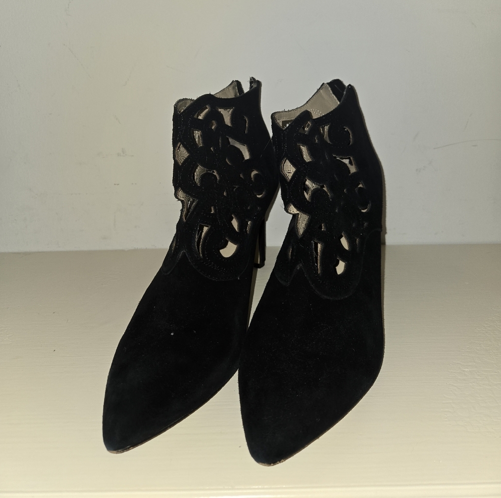 Black heels
